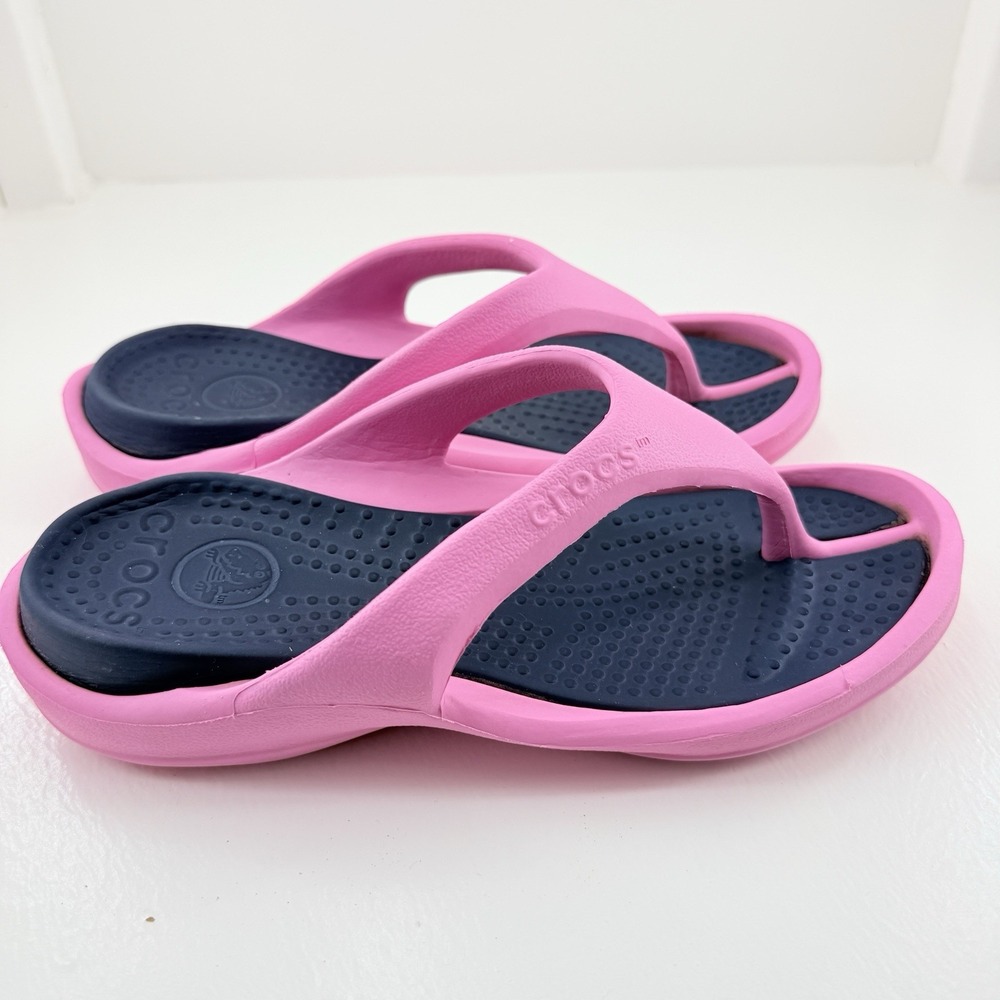 Crocs Athens Women's 6 Pink Navy Blue Flip Flops Comfort Thong Sandals